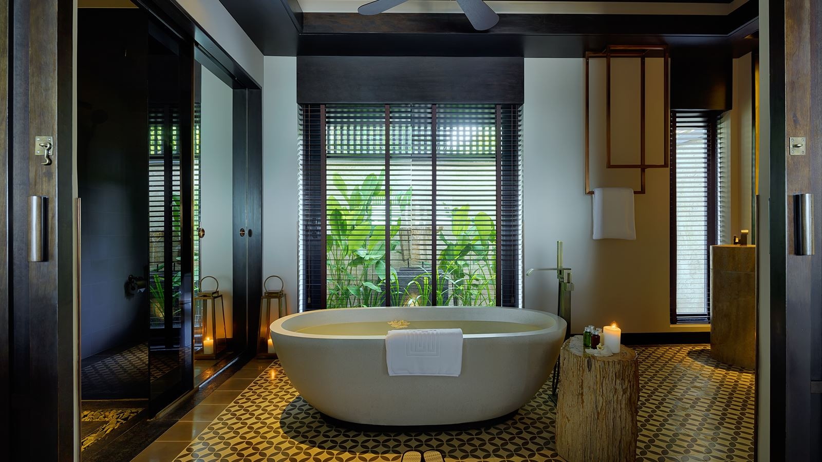 rooms-tropical-garden-villa-2-bedrooms