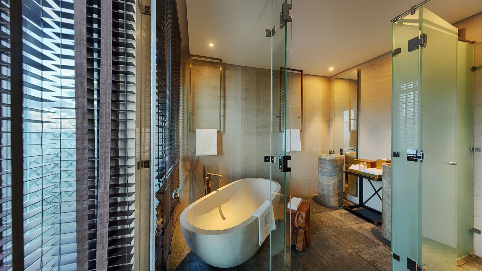 rooms-blue-ocean-suite-2-bedrooms