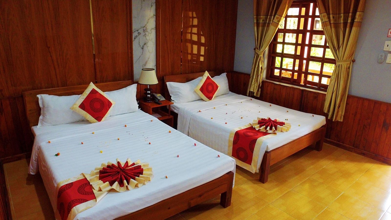 rooms-superior-garden-view-bungalow