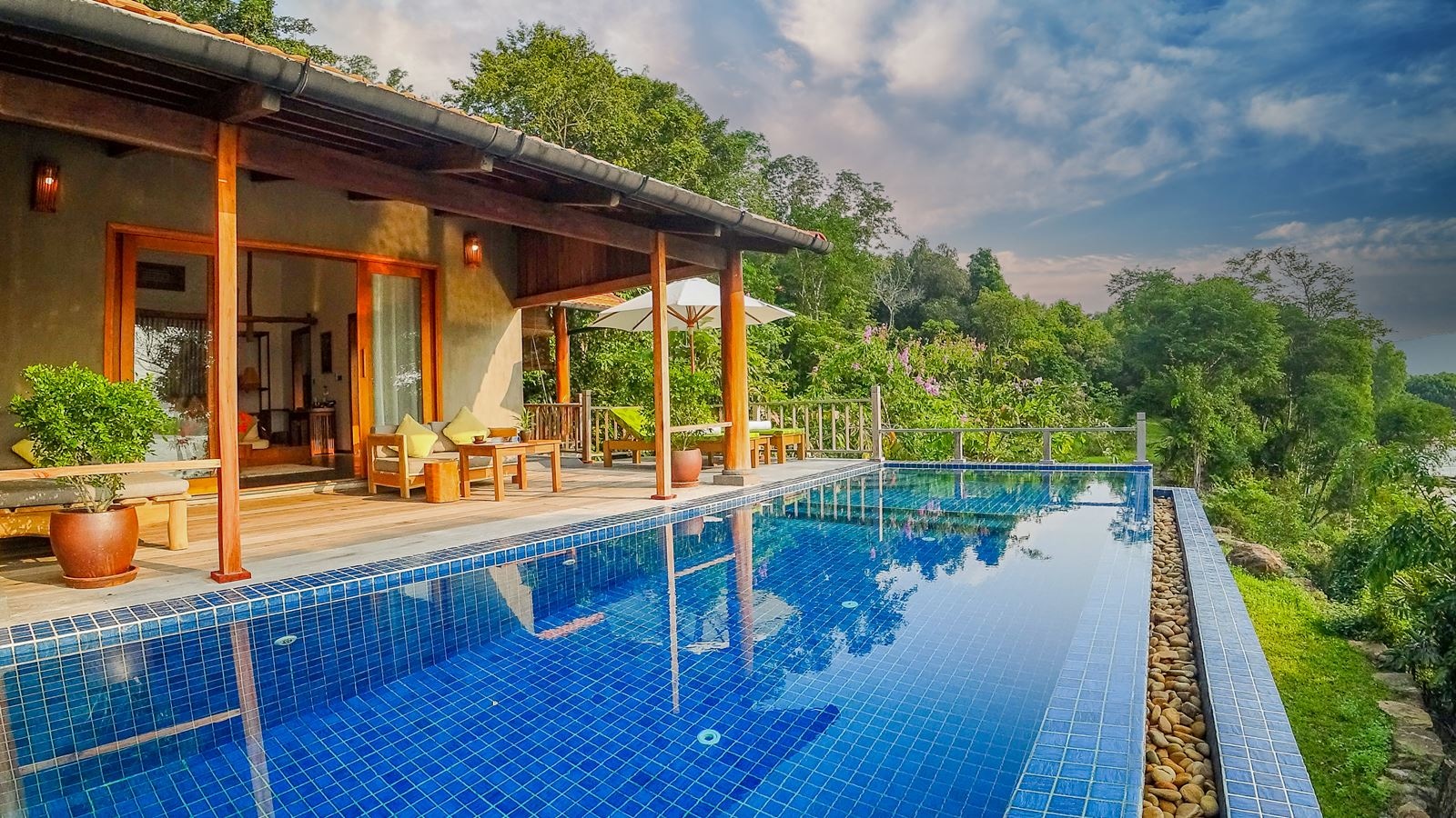 rooms-hillside-pool-villa-child-without-extra-bed