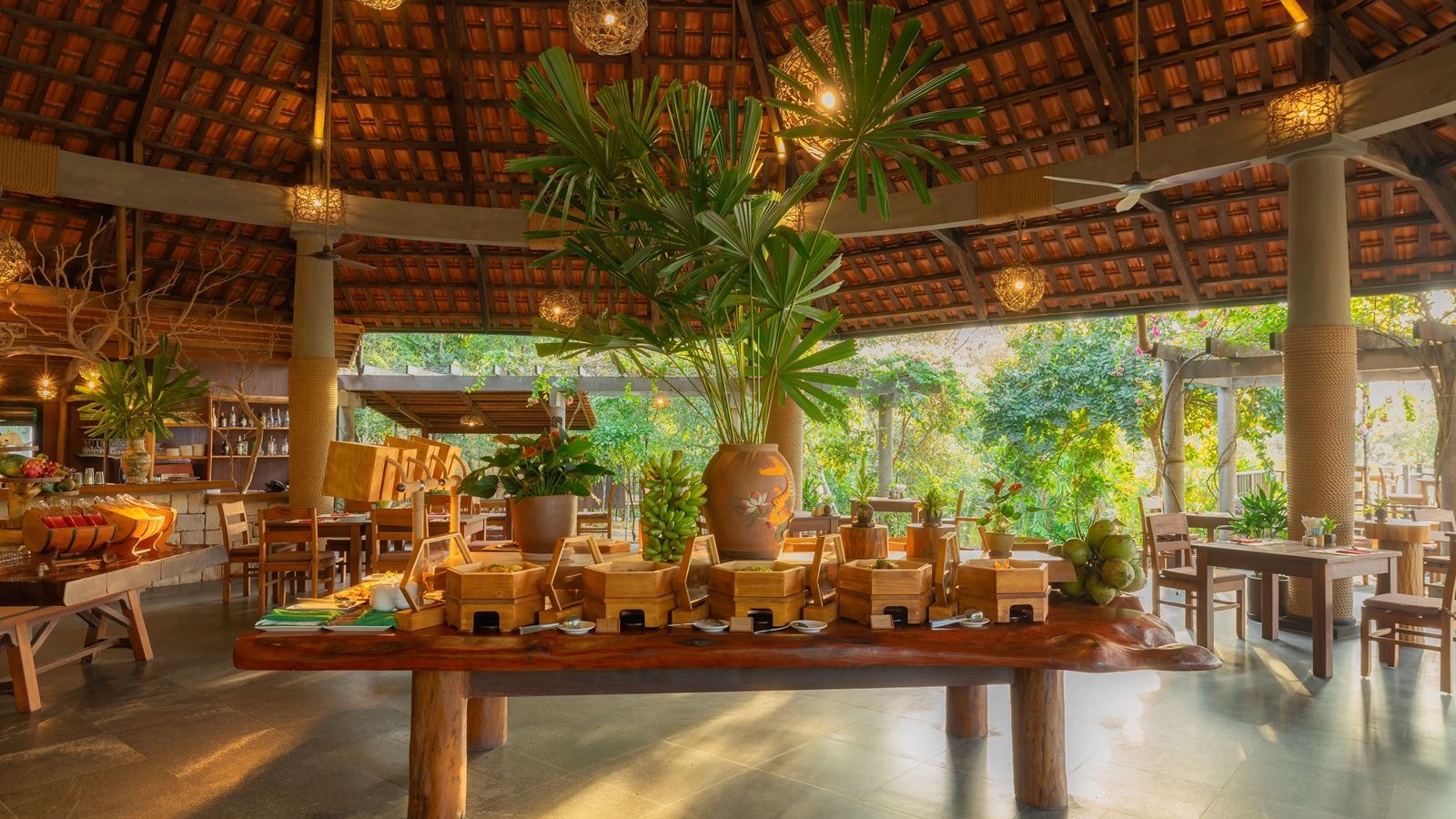 restaurants-lady-palm-restaurant