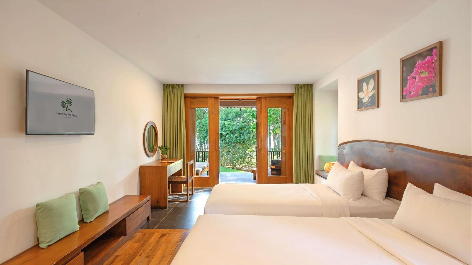 rooms-beachfront-premier-pool-villa-3bedroom