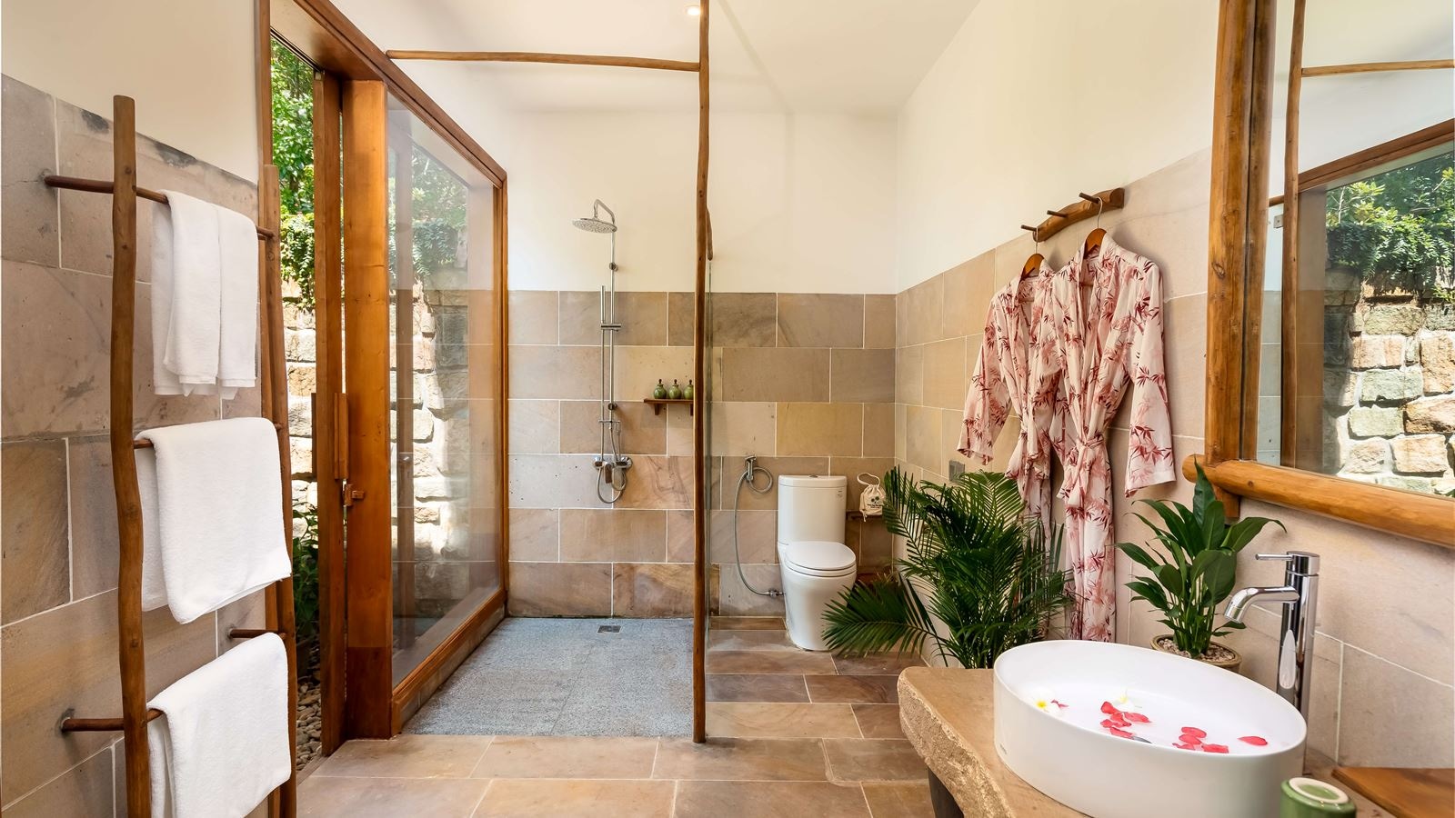 rooms-beachfront-pool-villa