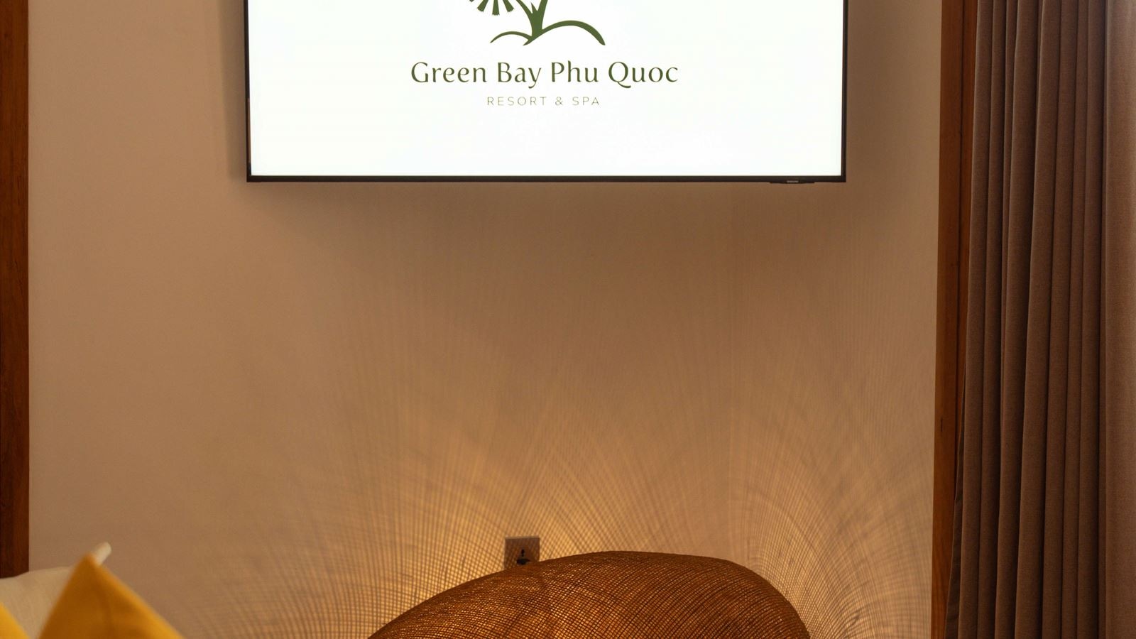 rooms-green-pool-villa