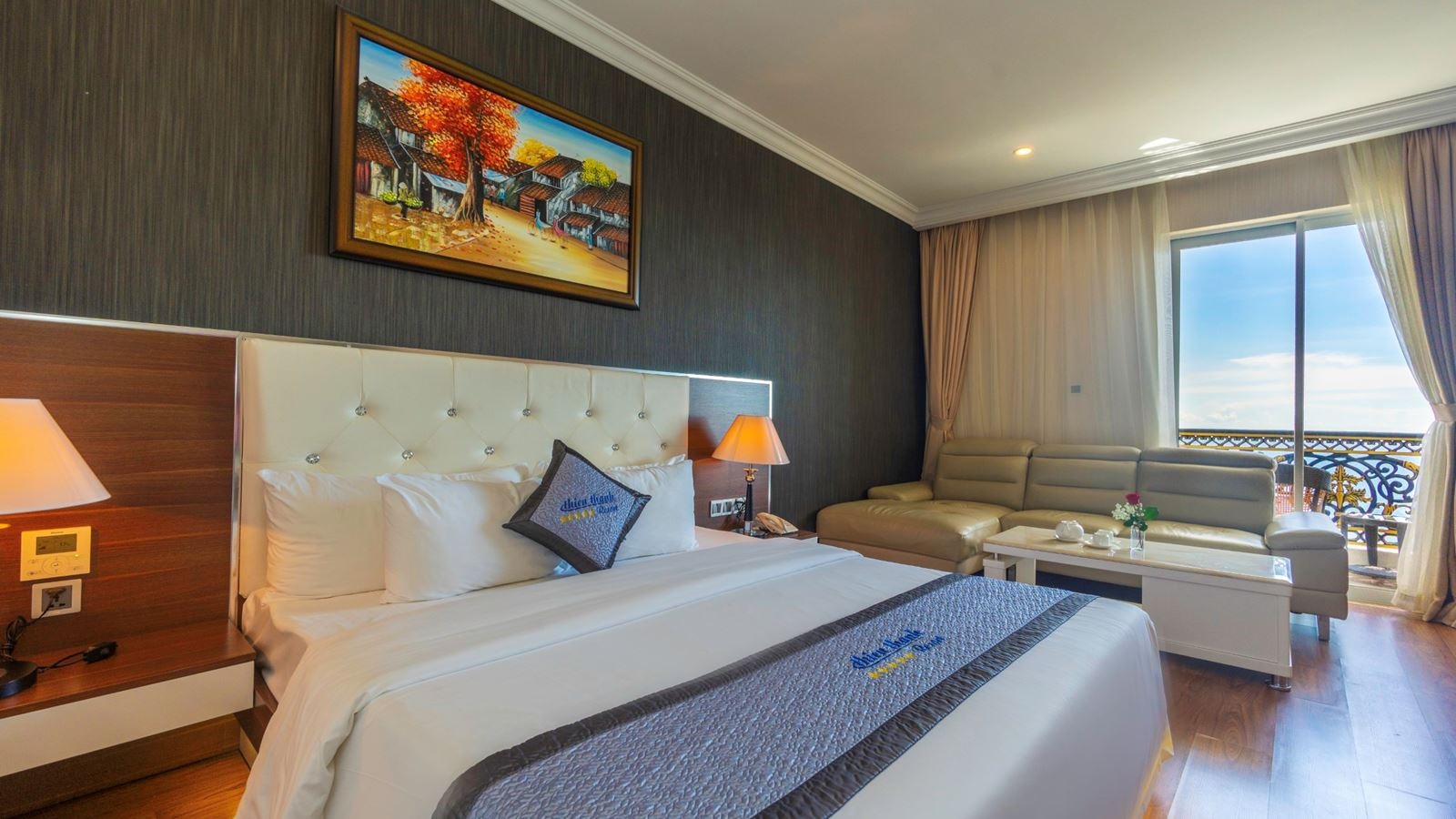 rooms-suite-sea-view-with-balcony-main-building-child-without-extra-bed