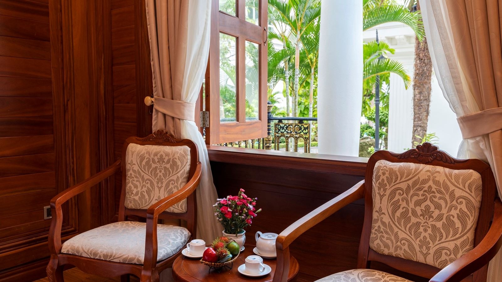 rooms-luxury-bungalow-with-terrace-child-without-extra-bed