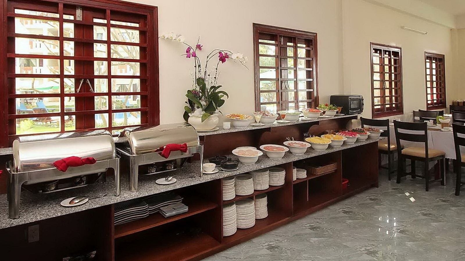 restaurants-ocean-place-restaurant