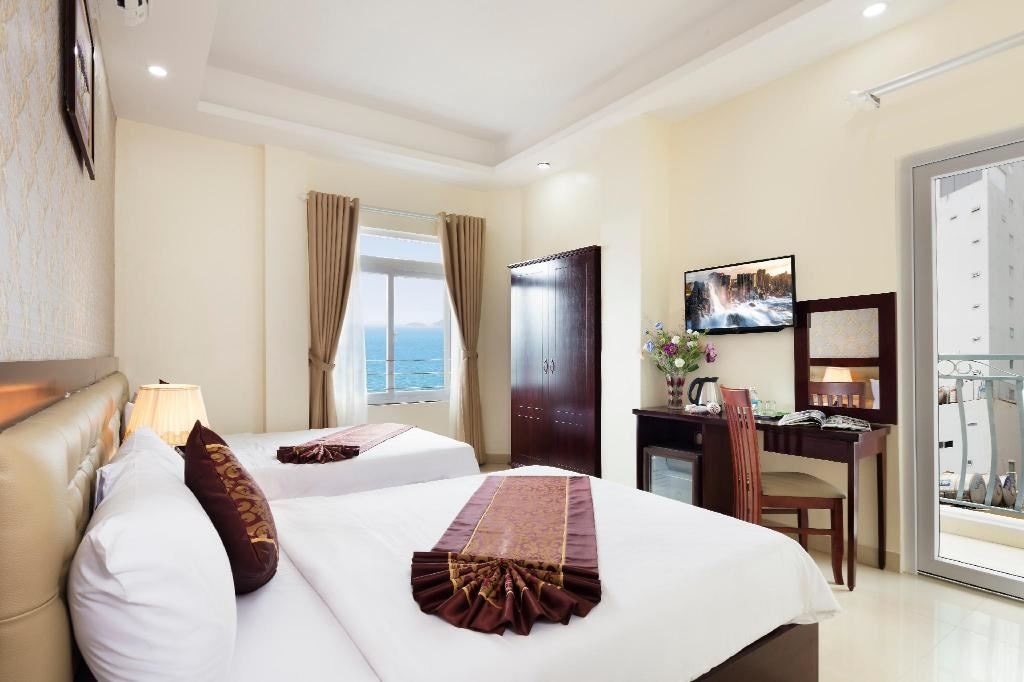 rooms-deluxe-sea-view