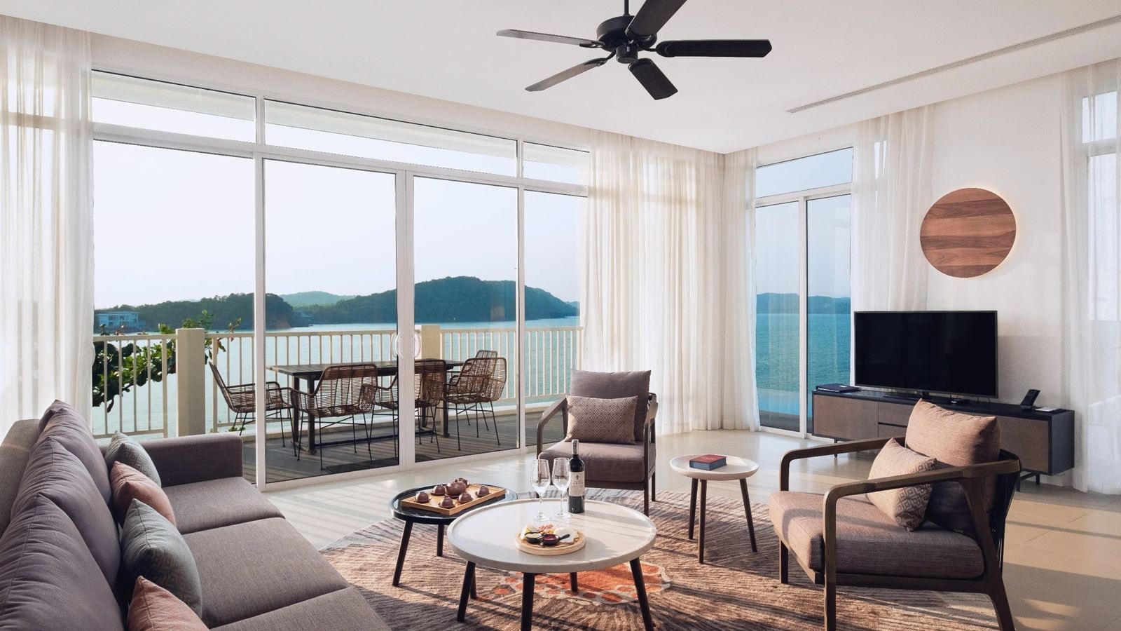 rooms-on-the-rock-villa-4-bedrooms