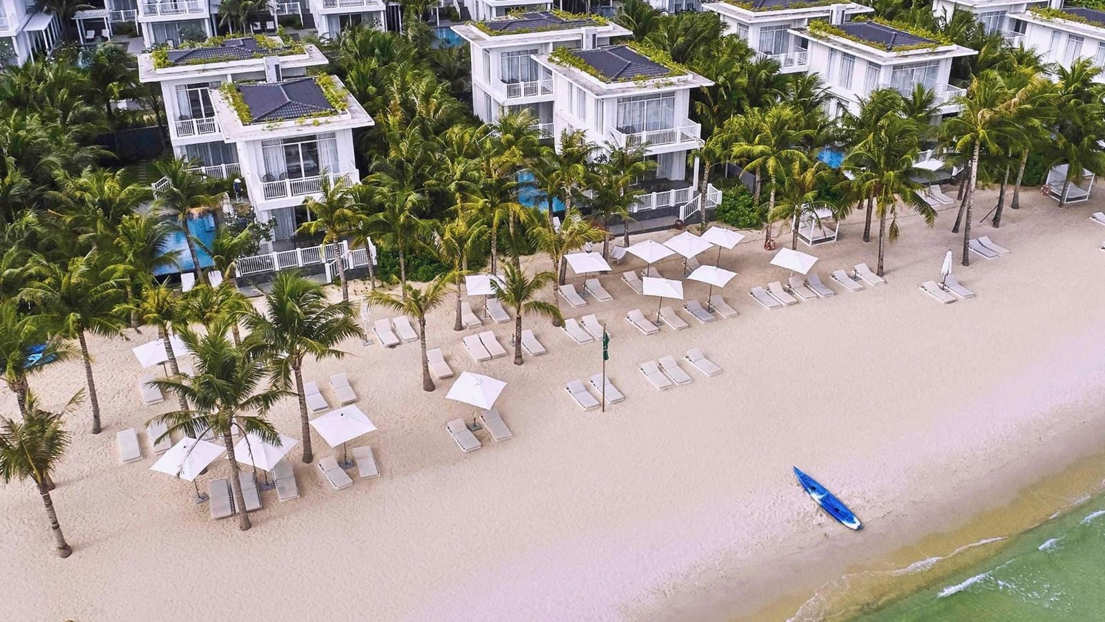 rooms-beachfront-villa-2-bedrooms