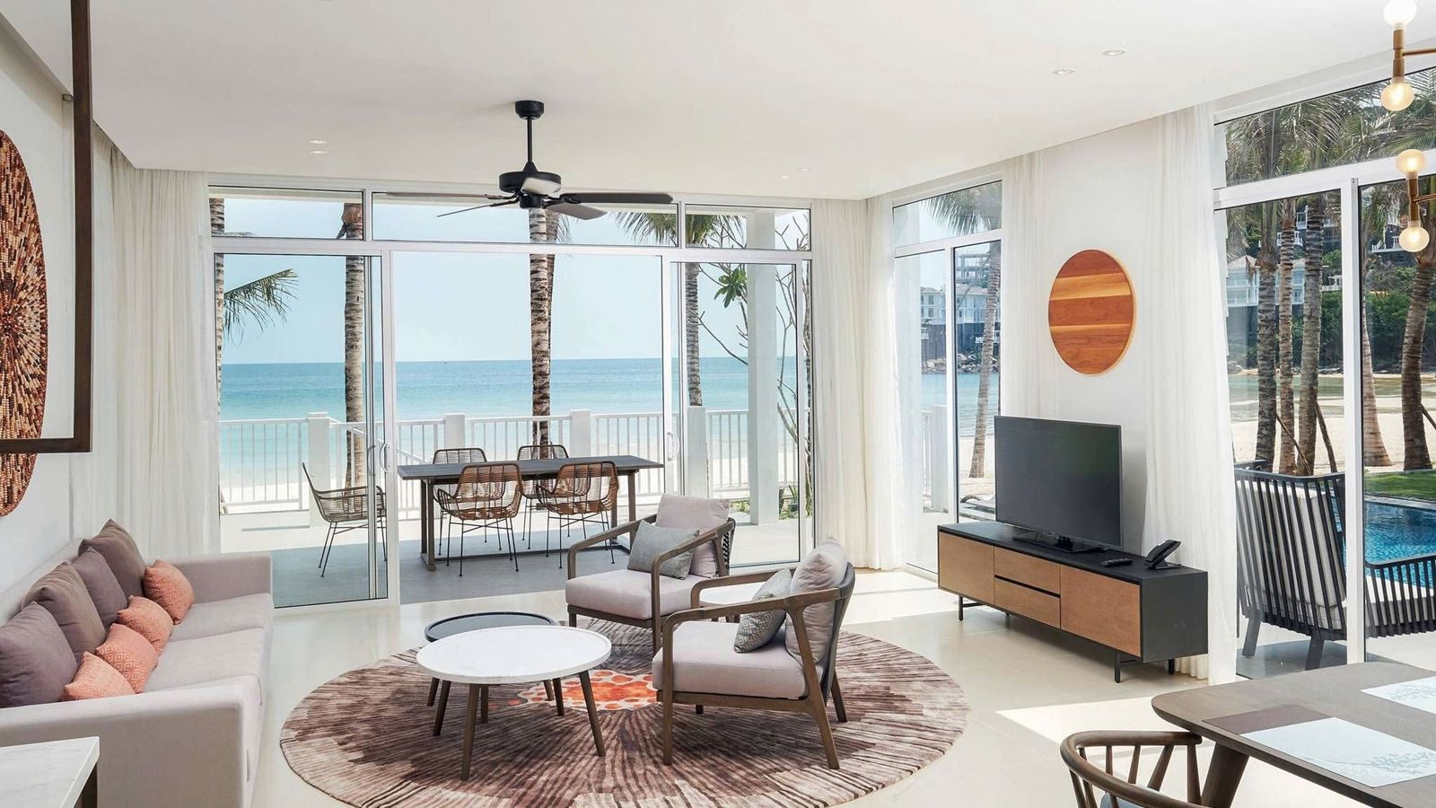 rooms-beachfront-villa-2-bedrooms