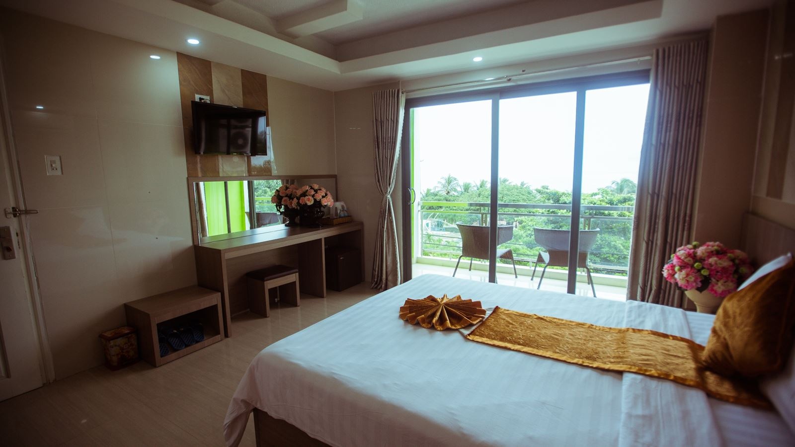 rooms-deluxe-sea-view