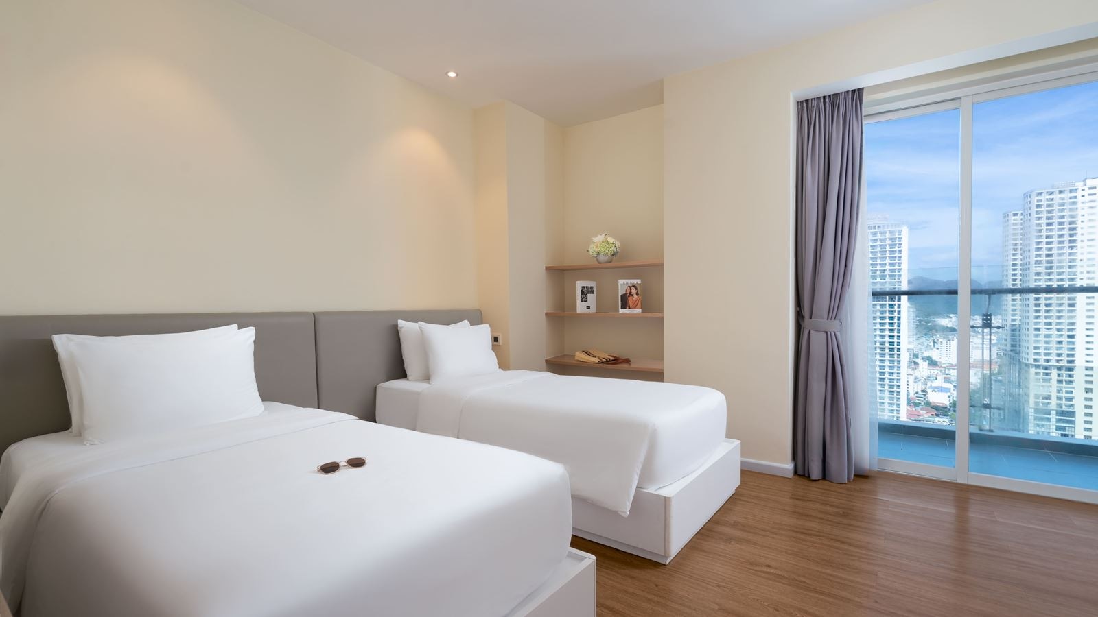 rooms-2-bedroom-deluxe-suite-ocean-view