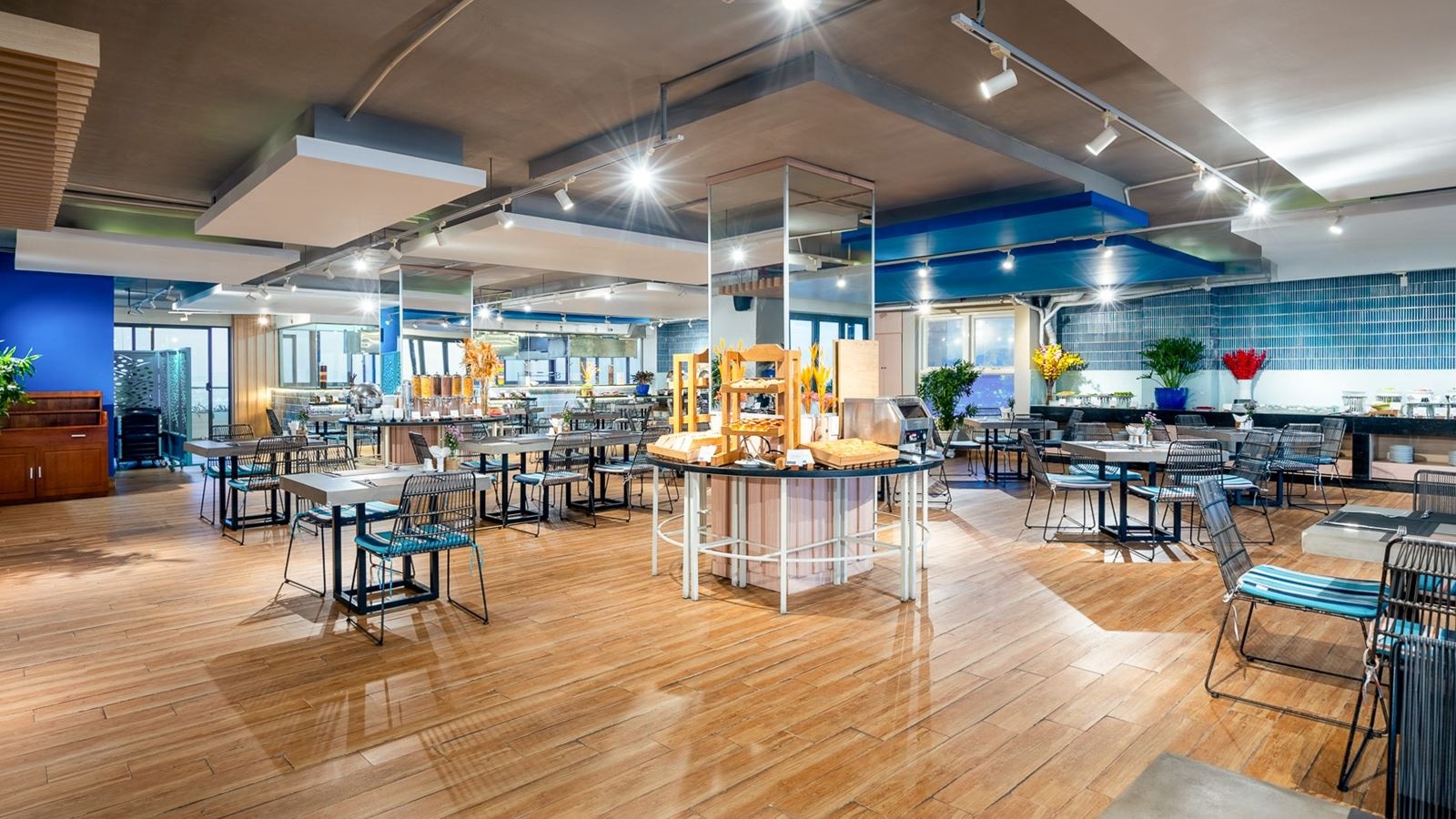 restaurants-restaurants