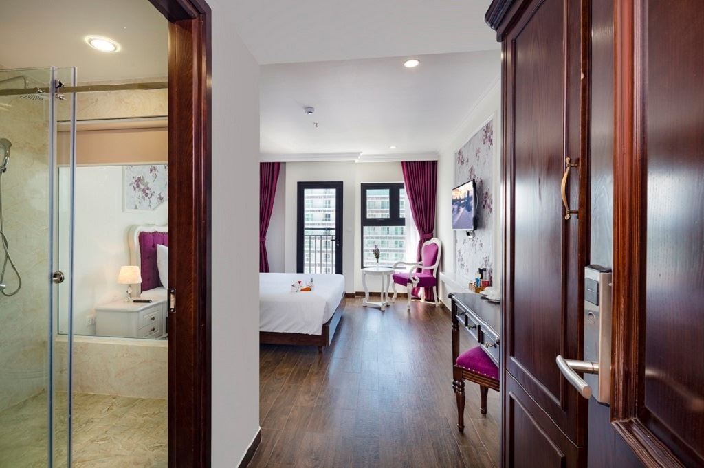 rooms-premier-dbltwn-with-balcony