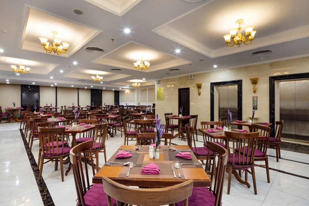 restaurants-bonjour-restaurant