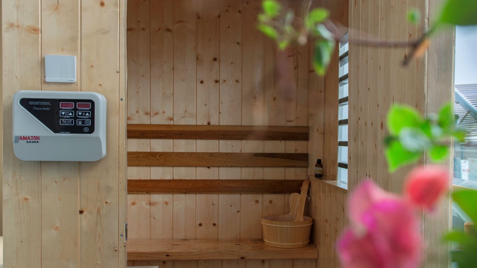 rooms-apartment-2-bedrooms-with-sauna