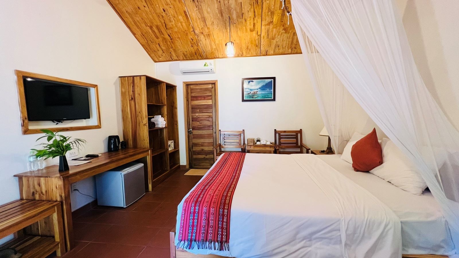 rooms-superior-bungalow-garden-view