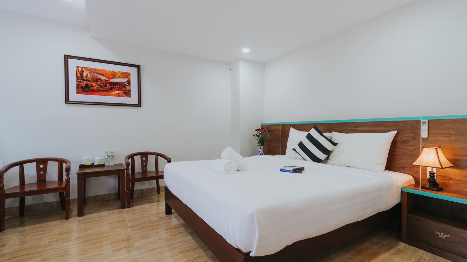 rooms-family-2-bedrooms-garden-view-balcony