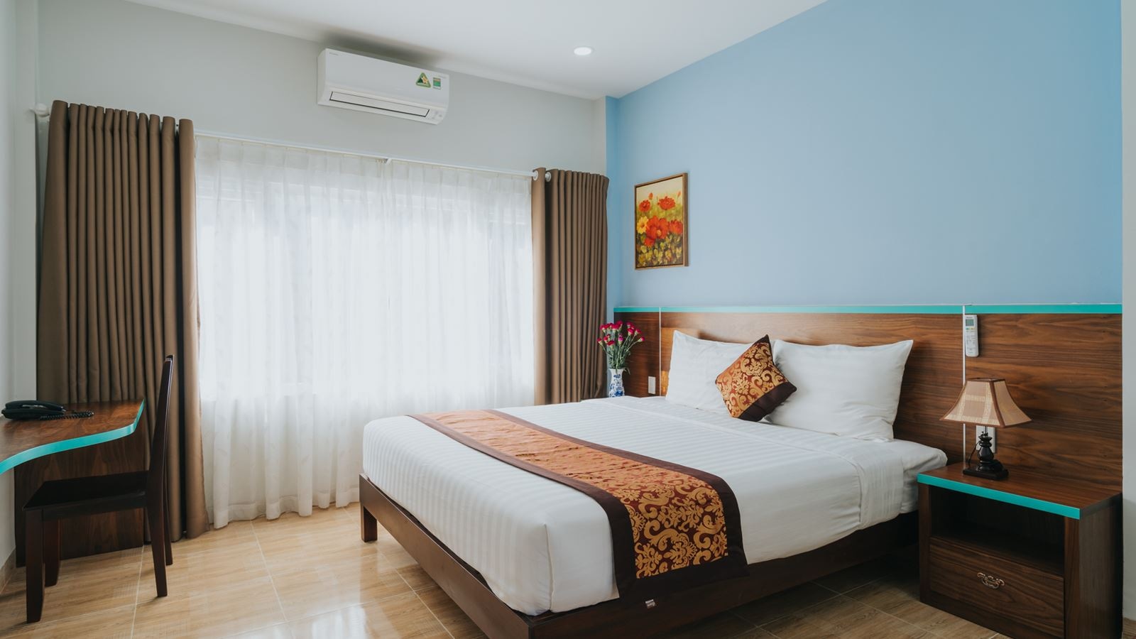 rooms-deluxe-double-garden-view-balcony