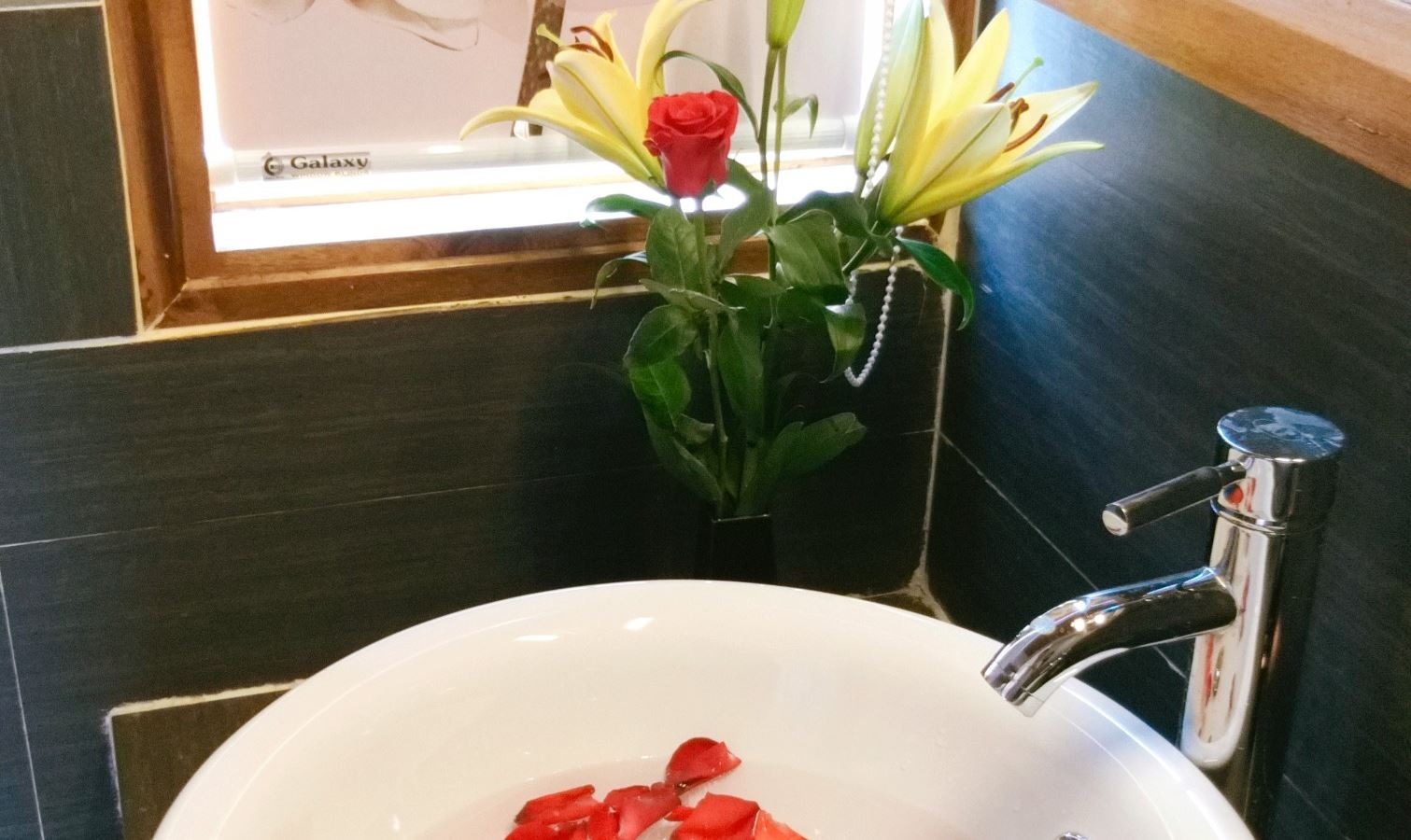 rooms-superior-twin-gardenview-with-balcony