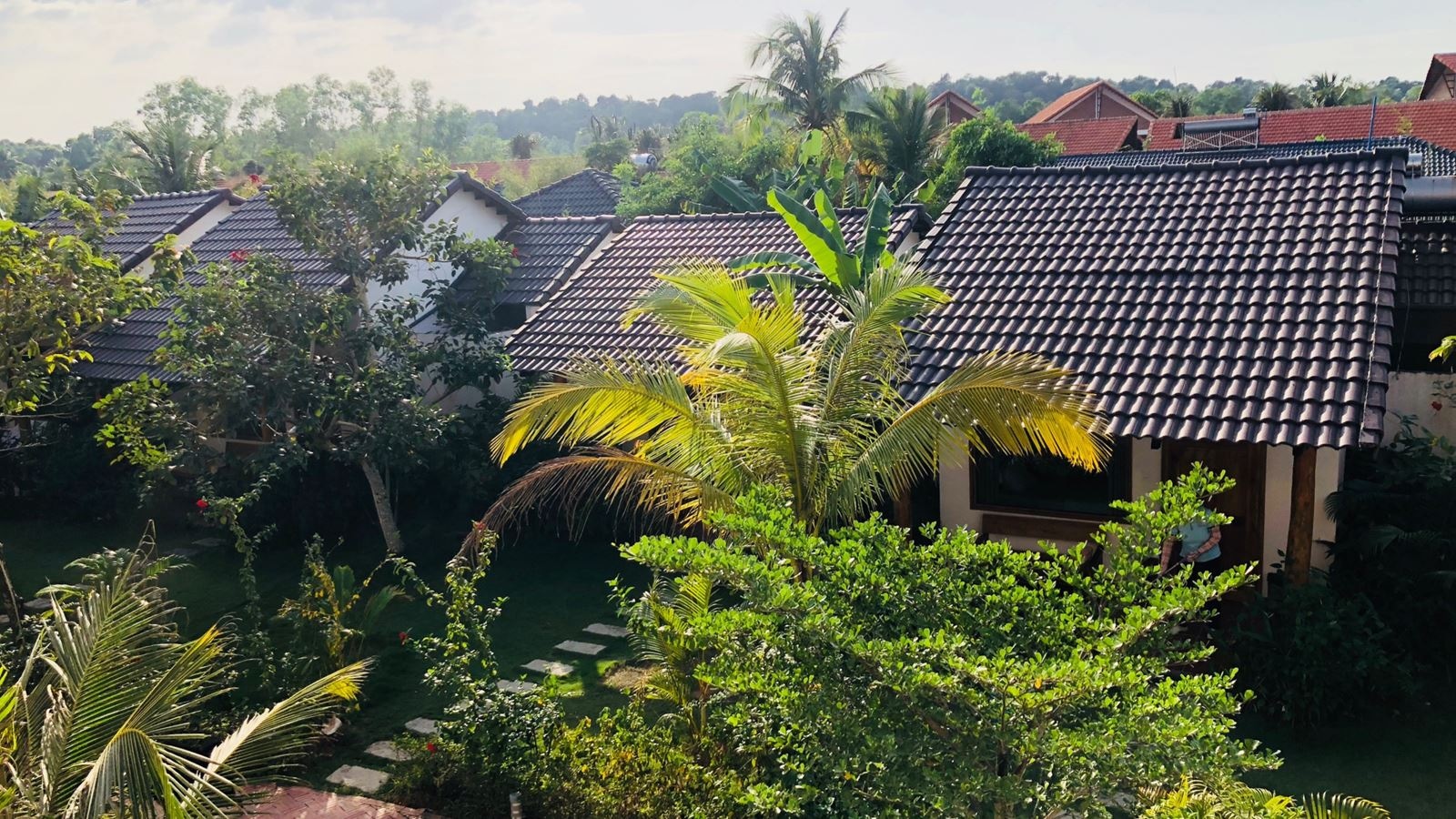 rooms-superior-twin-gardenview-with-balcony