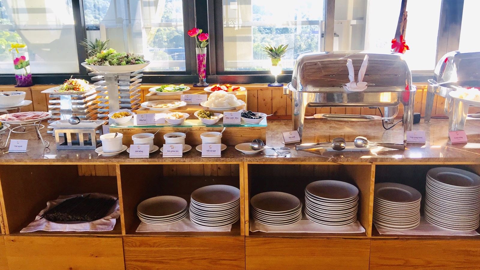 restaurants-top-floor-restaurant