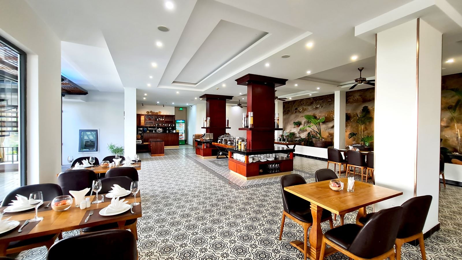 restaurants-restaurants