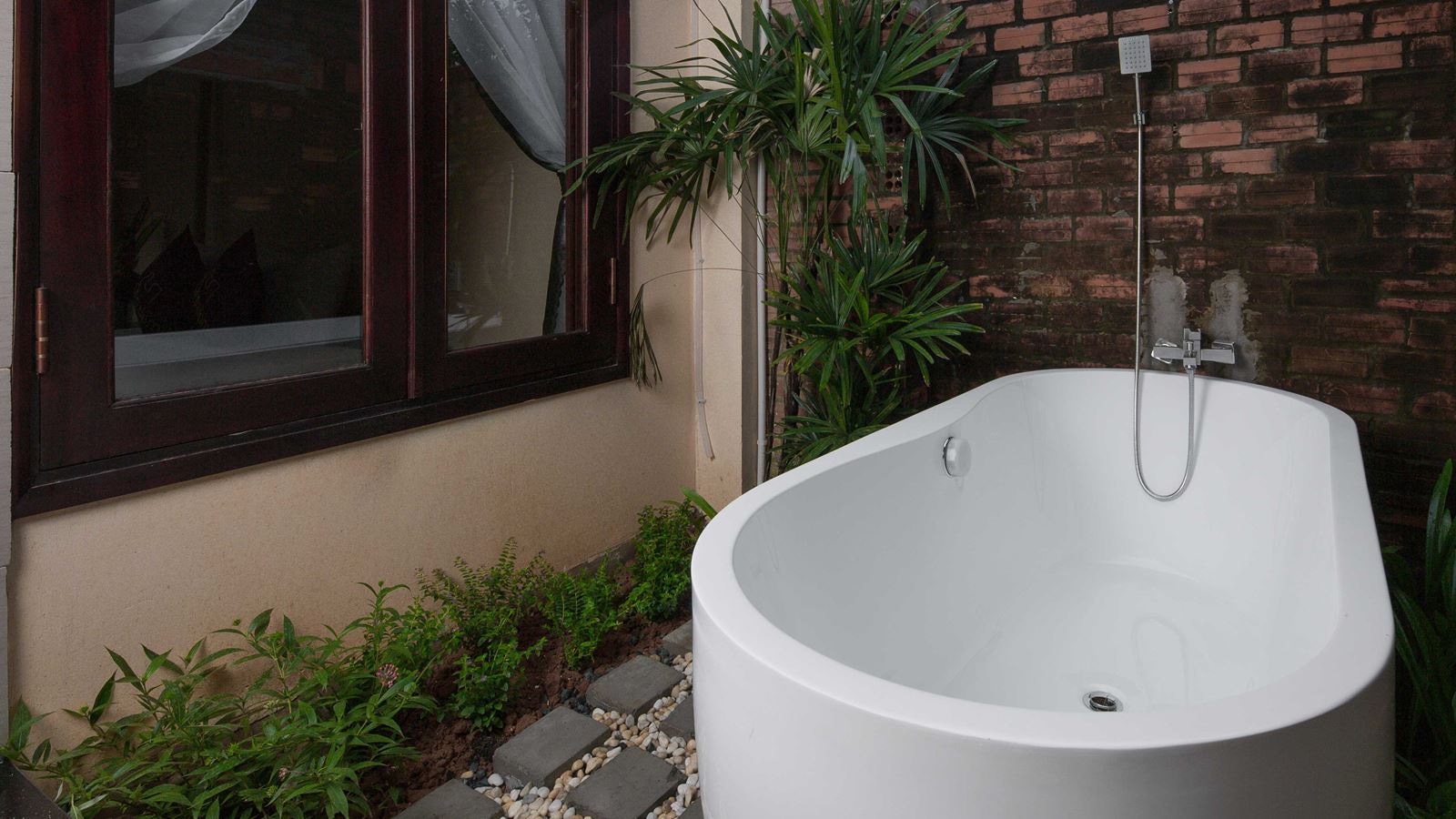 rooms-vip-bungalow-with-terrace