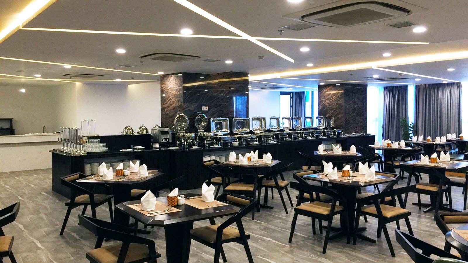 restaurants-lotus-restaurant