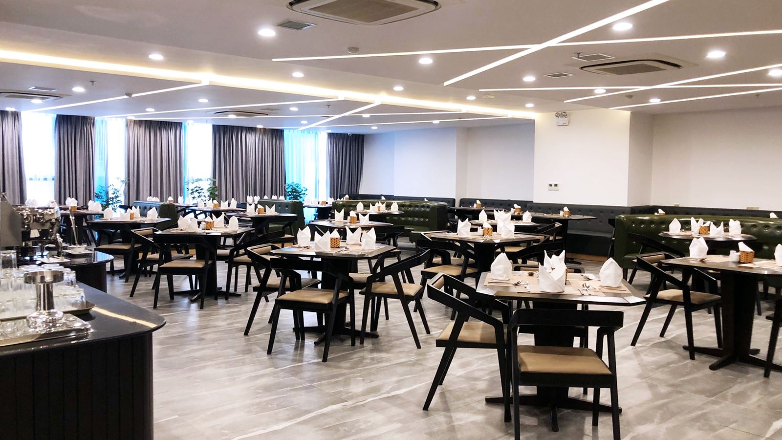 restaurants-lotus-restaurant