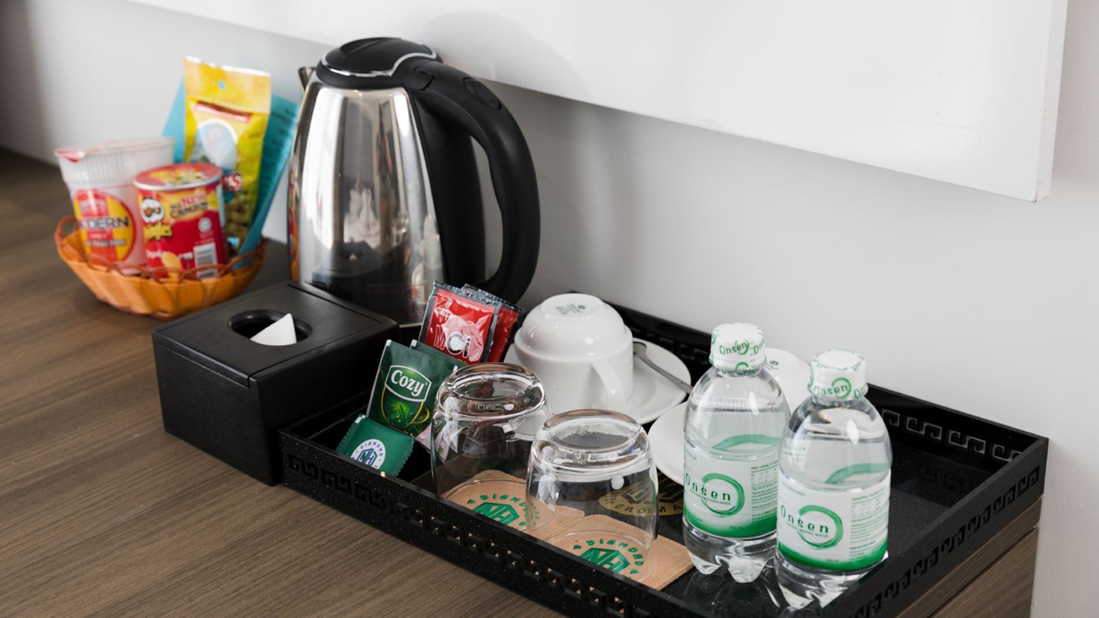 rooms-senior-deluxe-room