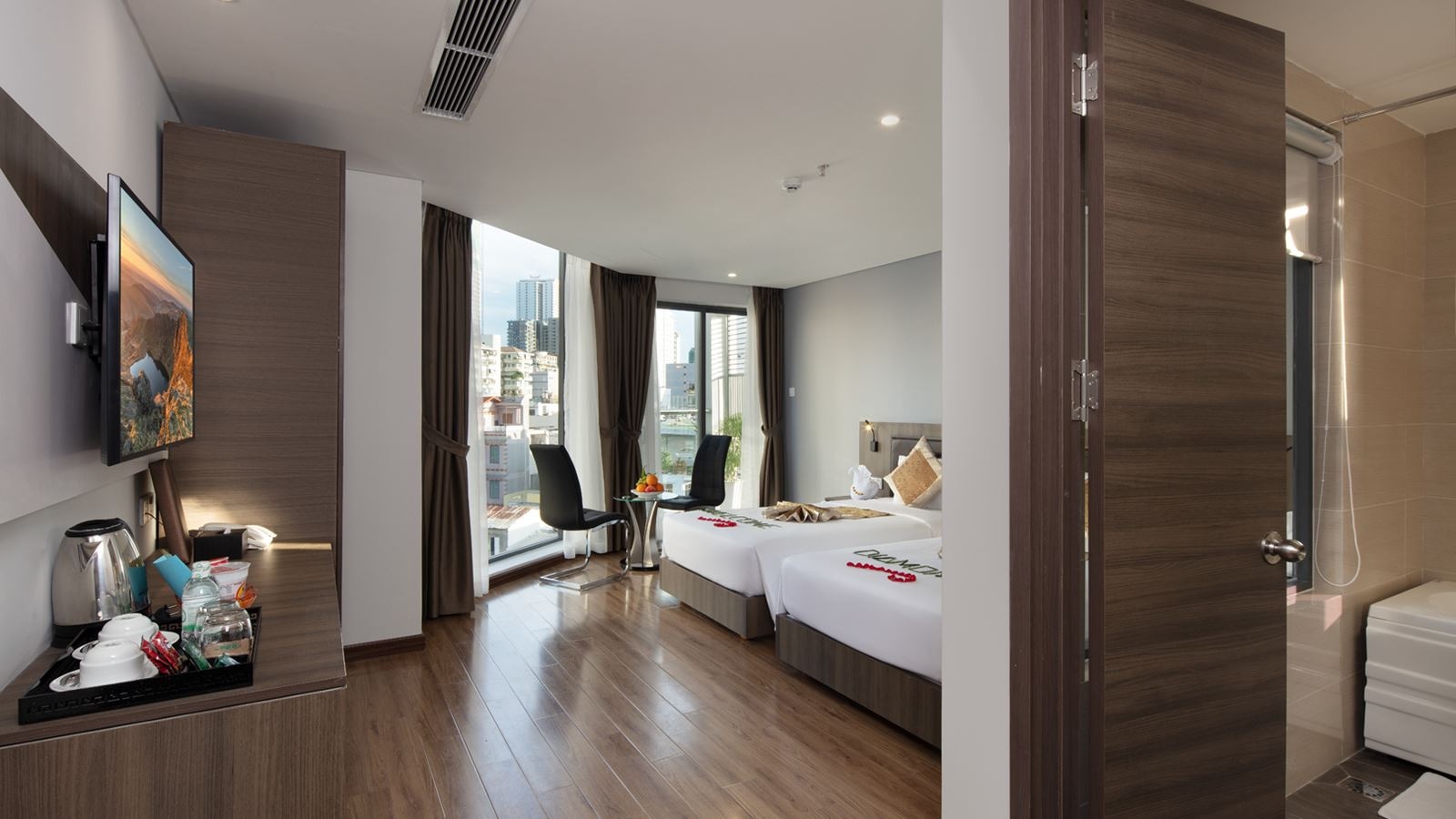 rooms-senior-deluxe-room