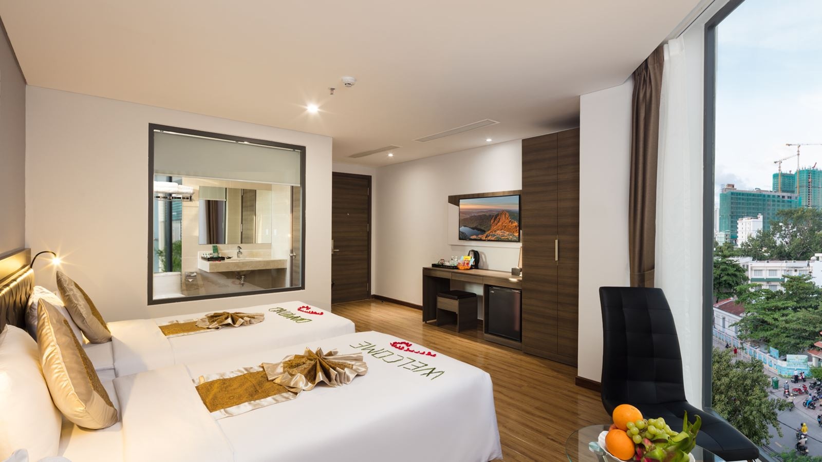 rooms-senior-deluxe-room