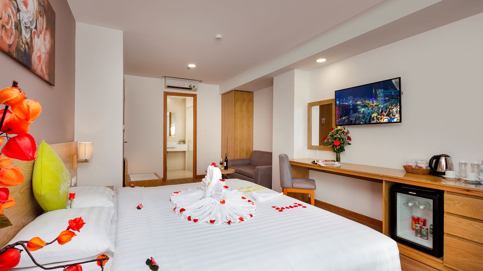 rooms-executive-city-view-with-balcony