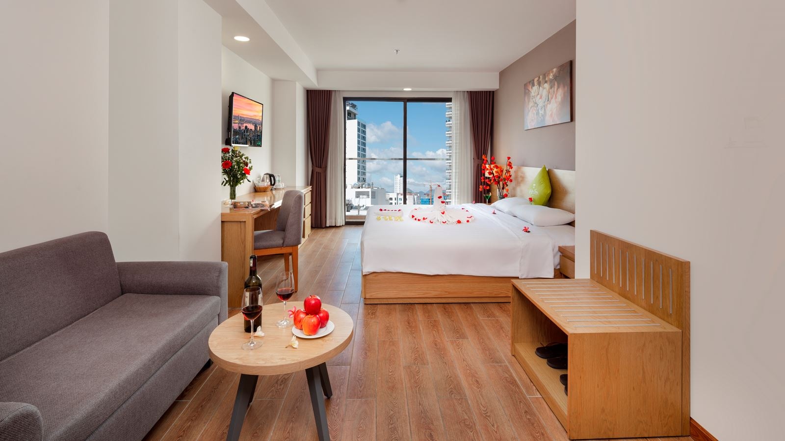 rooms-executive-city-view-with-balcony