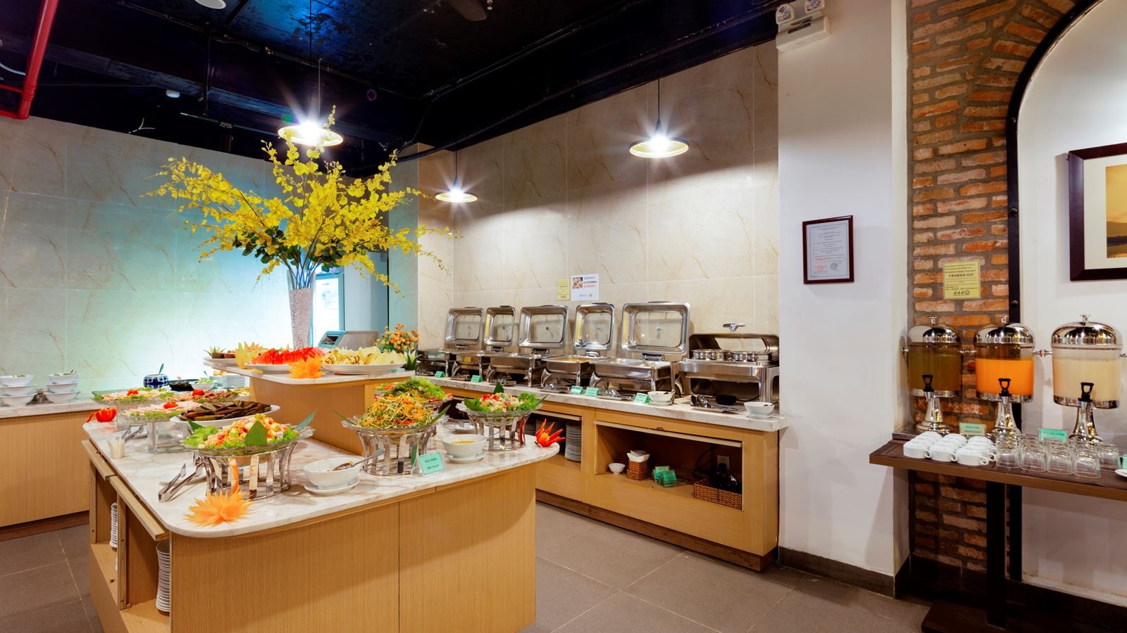 restaurants-restaurant