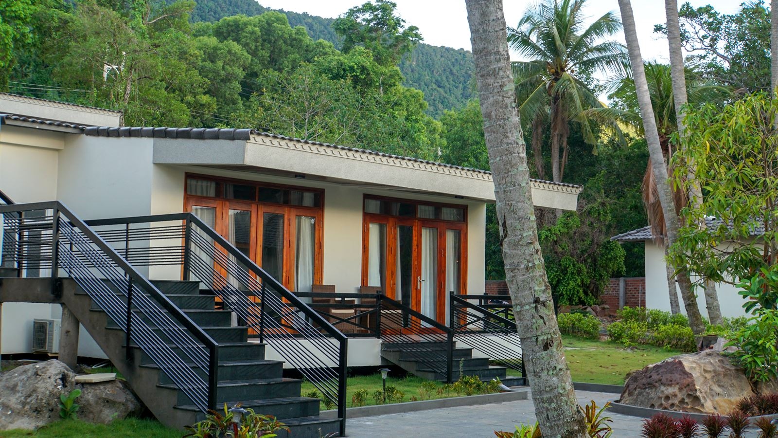 rooms-family-connecting-villa