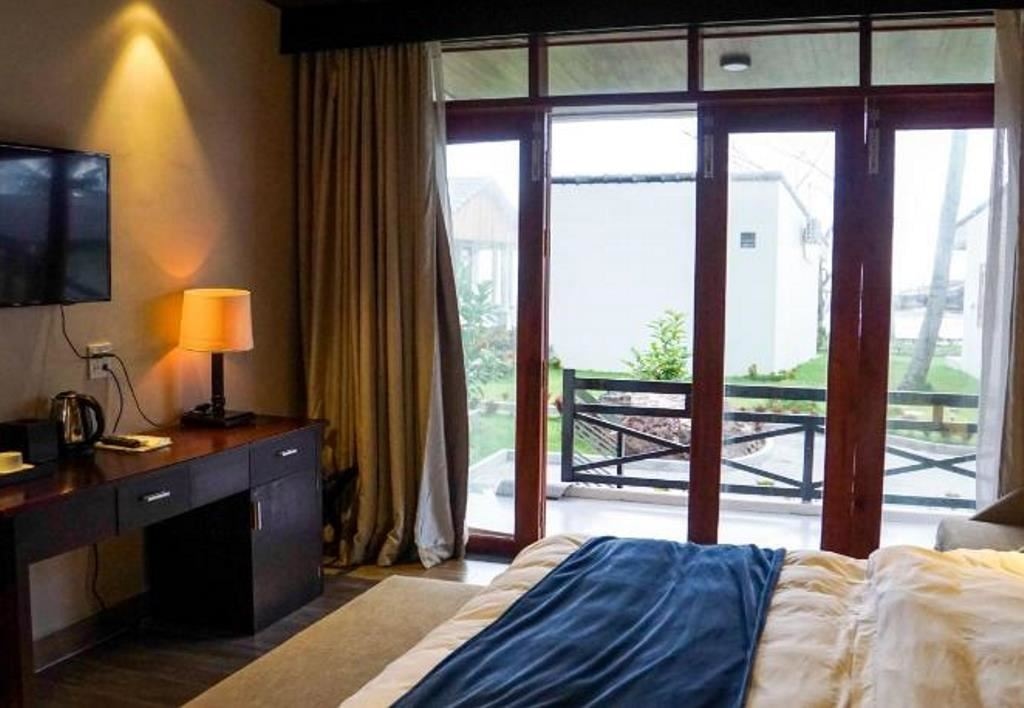 rooms-suite-family-villa-gardensea-view-with-balcony