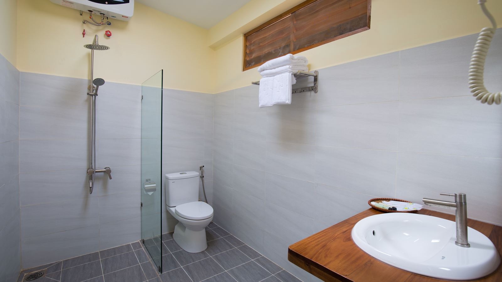 rooms-deluxe-ocean-view