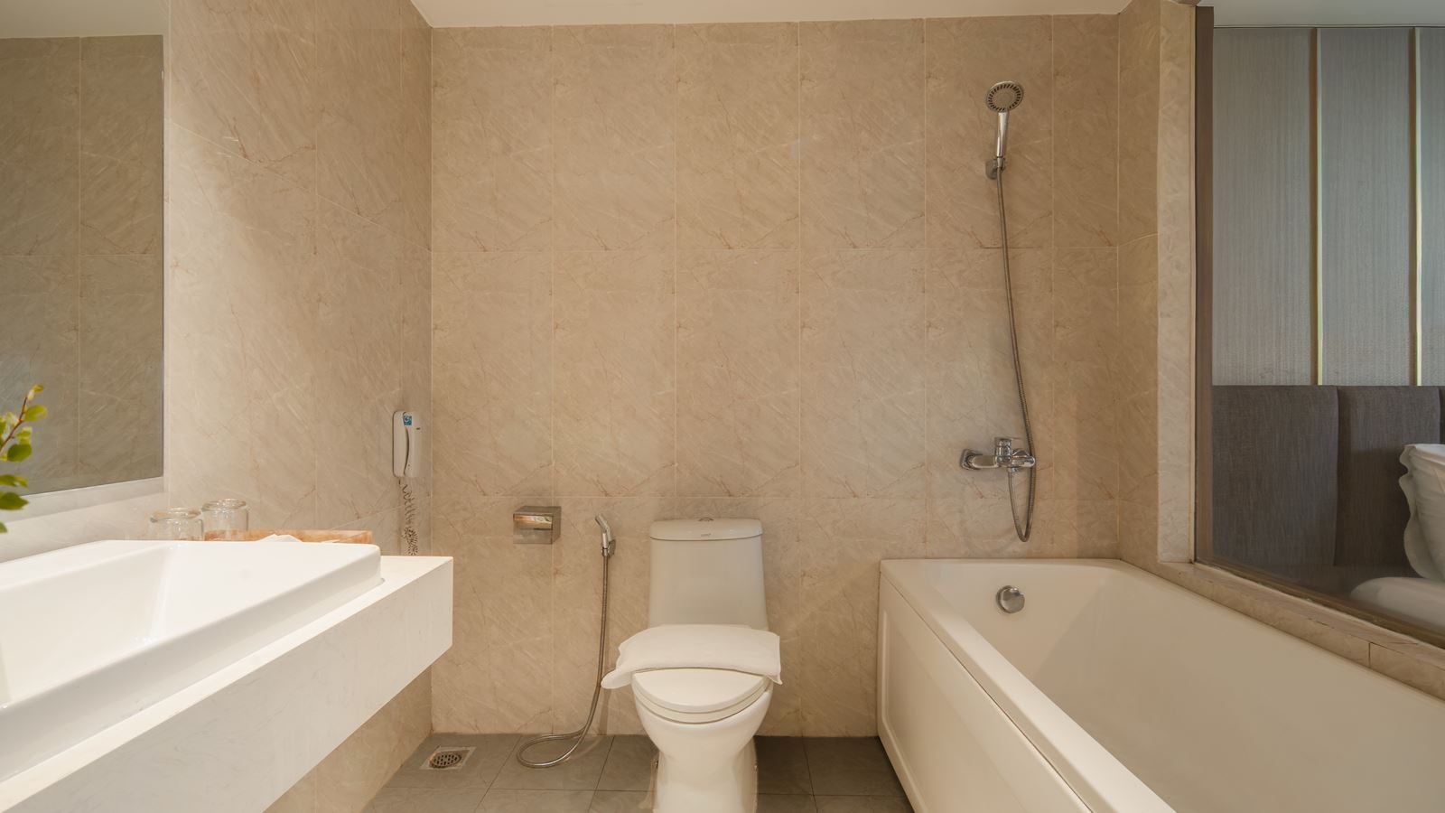 rooms-senior-double-city-view-with-balcony