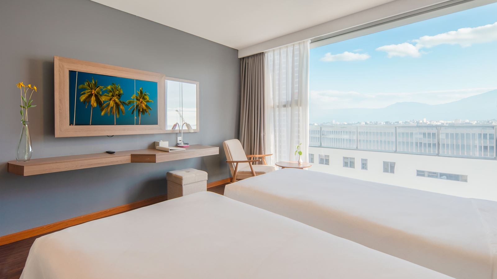 rooms-deluxe-partial-sea-view