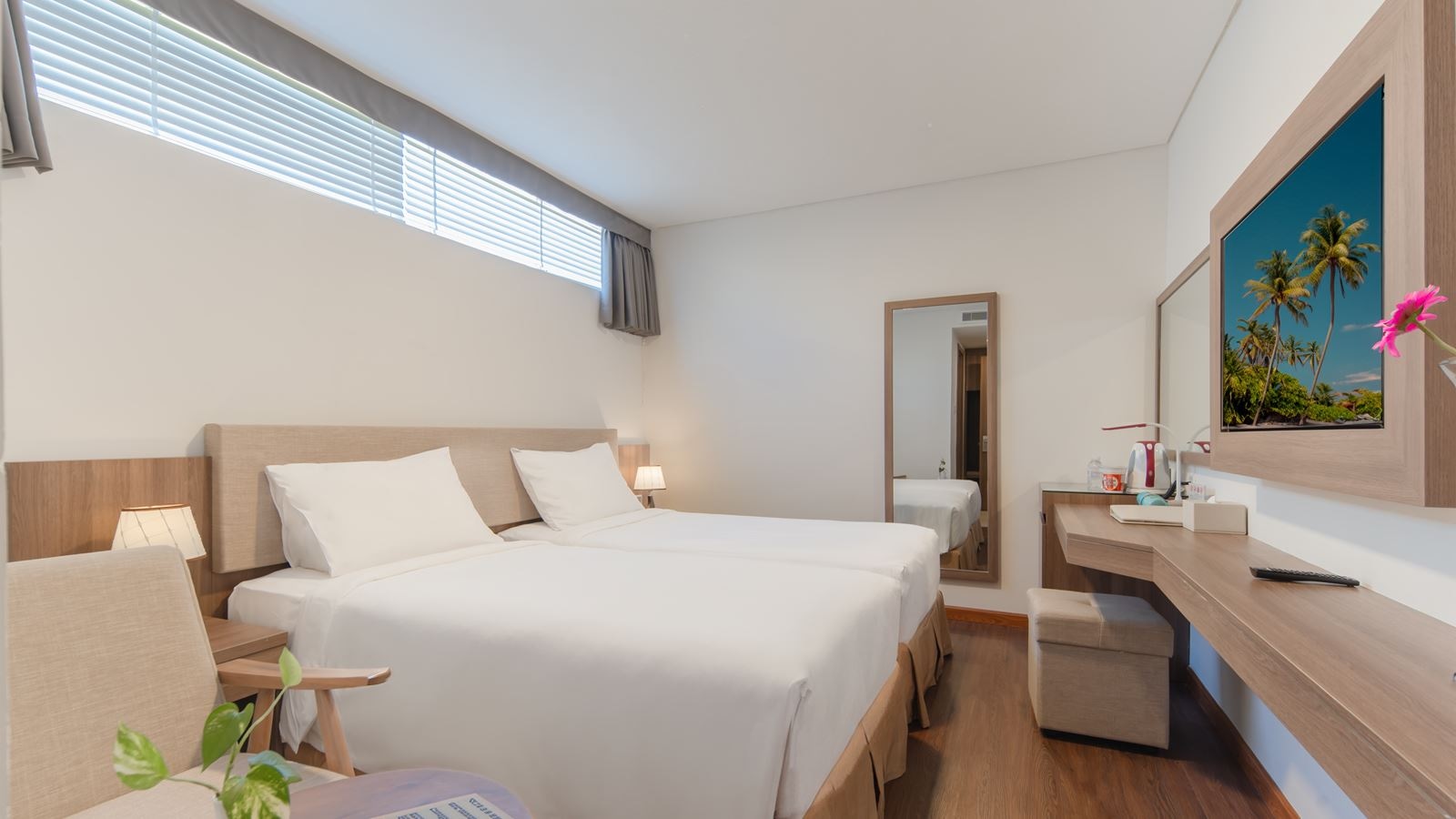 rooms-superior-no-window-child-without-extra-bed