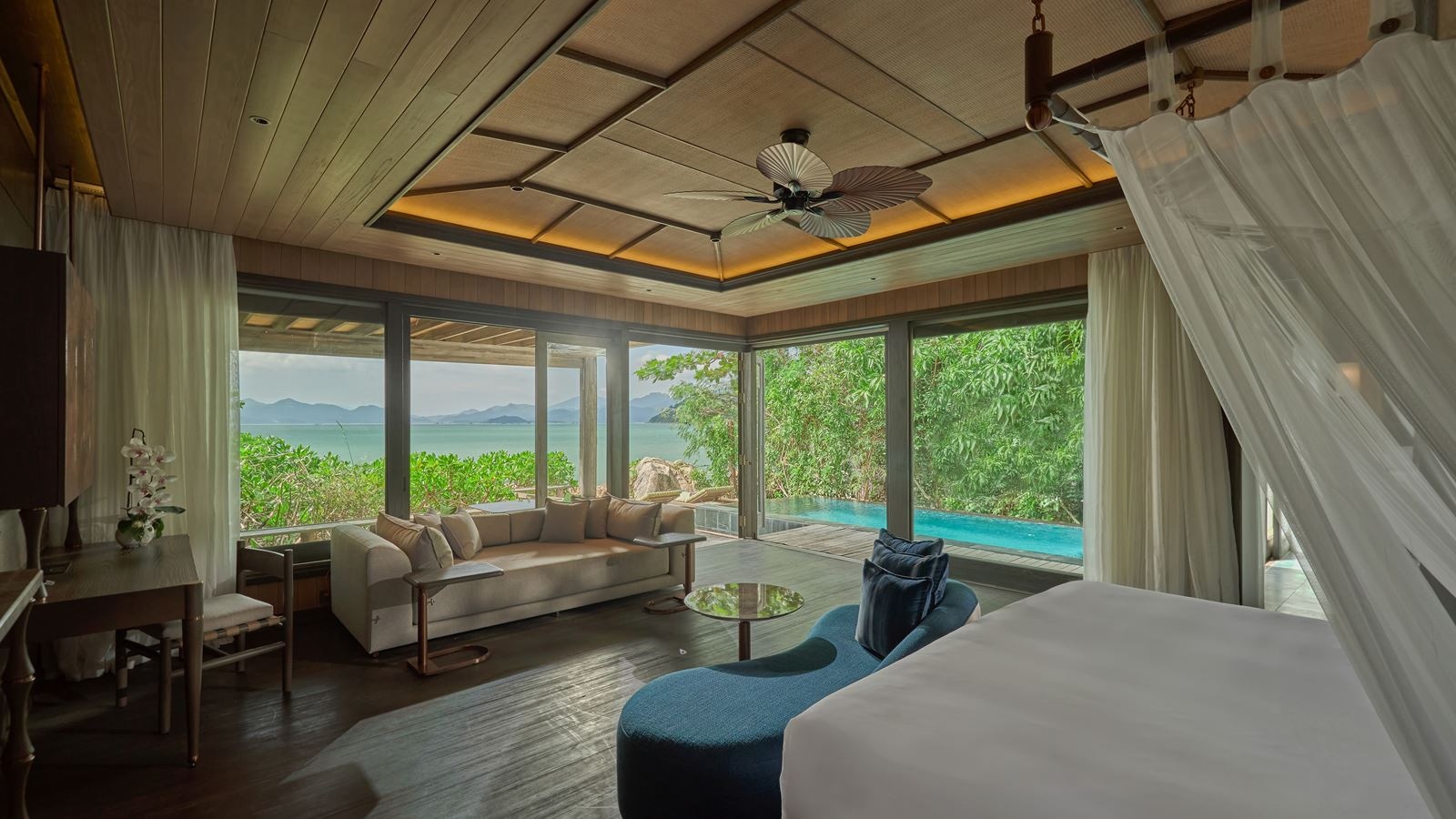 rooms-beachfront-pool-villa