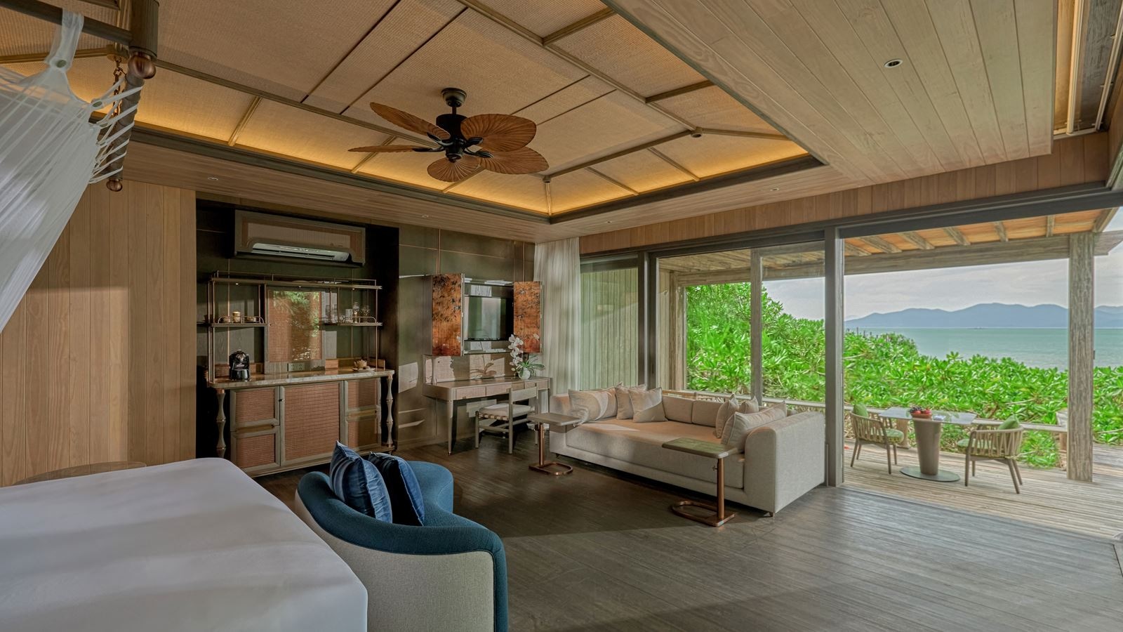 rooms-beachfront-pool-villa