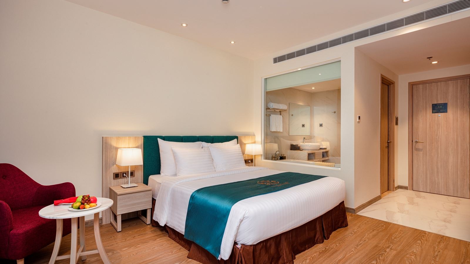 rooms-superior-room-balcony