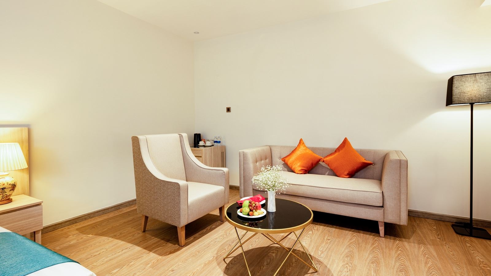 rooms-junior-suite-balcony