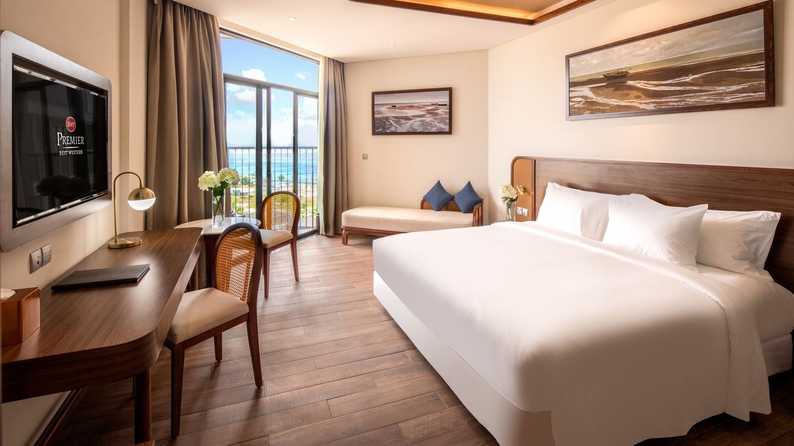 rooms-premier-deluxe-seaview