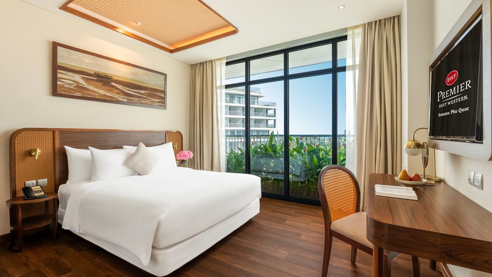 rooms-grande-suite-3-bedrooms-sea-view