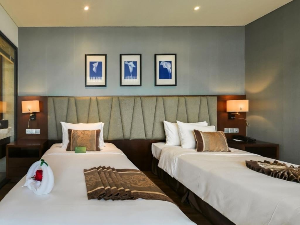 rooms-superior-citymoutain-view-with-balcony